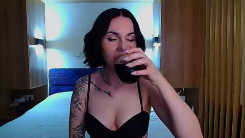Julia online show from July 27, 4:14 pm