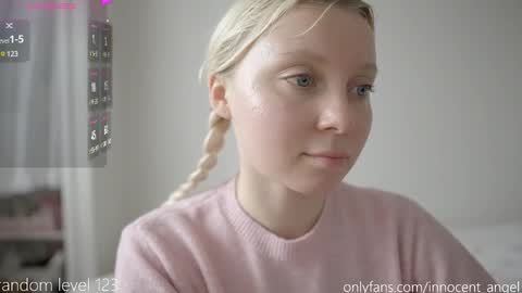 Snapshot of pureangeldolores chatting on February 27, 11:31 am i dont do shows for free. watching here silently and waiting for me to start showing you something for free is useless online show from February 27, 11:31 am