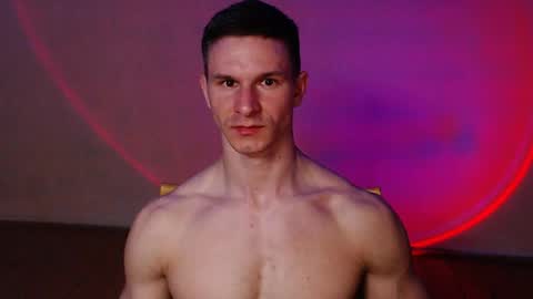 Snapshot of puremenshape chatting on April 4, 5:21 pm puremenshape online show from April 4, 5:21 pm