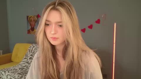 Bella online show from February 18, 5:36 am