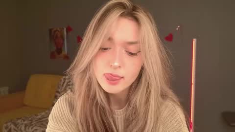 Bella online show from February 20, 5:37 am