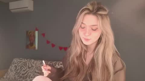 Bella online show from March 27, 5:46 am