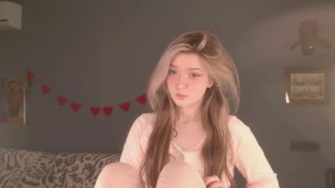 Bella online show from March 29, 5:40 am