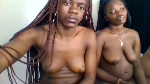 purple_honey1 online show from May 6, 5:35 am