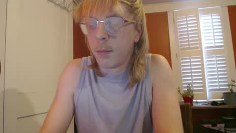 Snapshot of purpleicecream chatting on February 26, 10:31 pm purpleicecream online show from February 26, 10:31 pm