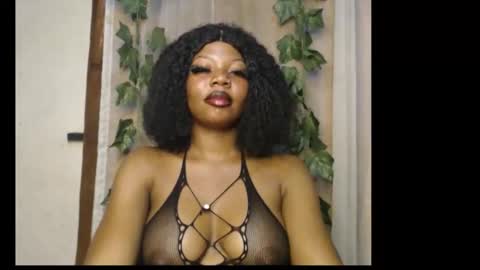 Snapshot of pussy_x_cookie chatting on February 10, 9:52 pm stella online show from February 10, 9:52 pm