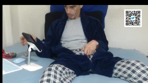 Snapshot of pussyhunterpt chatting on February 5, 8:24 pm Ruck Fules online show from February 5, 8:24 pm