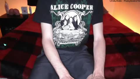 Snapshot of pussylover2182 chatting on September 16, 3:29 am pussylover2182 online show from September 16, 3:29 am