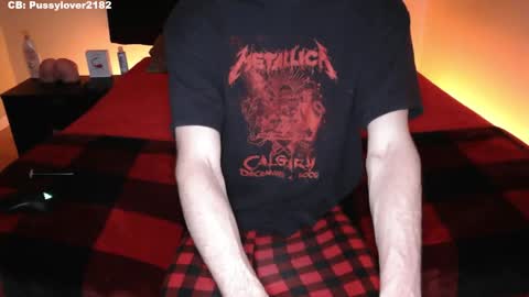 Snapshot of pussylover2182 chatting on October 30, 5:20 am pussylover2182 online show from October 30, 5:20 am