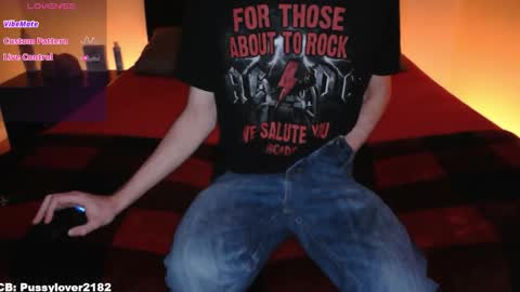 pussylover2182 online show from November 24, 5:29 am
