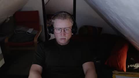 Snapshot of pussylovercb chatting on September 22, 8:38 am pussylovercb online show from September 22, 8:38 am