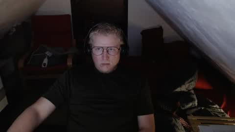 Snapshot of pussylovercb chatting on October 2, 8:27 pm pussylovercb online show from October 2, 8:27 pm