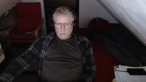 Snapshot of pussylovercb chatting on October 21, 9:10 am pussylovercb online show from October 21, 9:10 am