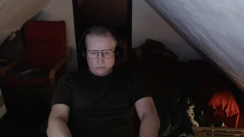 Snapshot of pussylovercb chatting on October 25, 8:47 pm pussylovercb online show from October 25, 8:47 pm