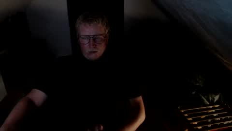 Snapshot of pussylovercb chatting on July 4, 8:04 pm pussylovercb online show from July 4, 8:04 pm