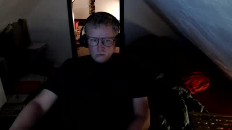 Snapshot of pussylovercb chatting on July 22, 8:44 pm pussylovercb online show from July 22, 8:44 pm