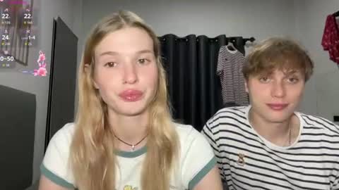 Snapshot of pussymoneywet chatting on June 13, 2:26 pm Lina online show from June 13, 2:26 pm