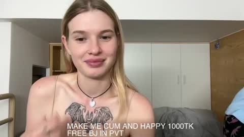 Snapshot of pussymoneywet chatting on June 29, 12:05 pm Lina online show from June 29, 12:05 pm