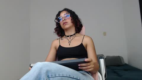 Izumi online show from December 25, 3:18 am