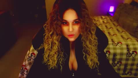 Kitty online show from April 26, 8:06 pm