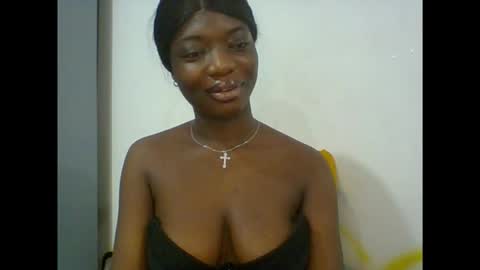 Snapshot of pweedy_ora chatting on September 19, 12:45 am ora online show from September 19, 12:45 am