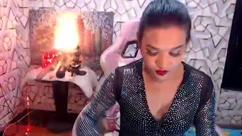 Snapshot of pythoncock4u chatting on February 5, 4:11 pm Queen Agatha online show from February 5, 4:11 pm