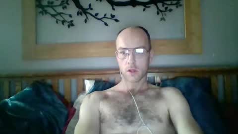 q2phq2ph online show from November 8, 7:12 pm