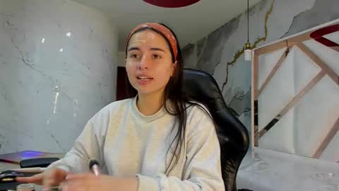 Qetsyah online show from February 2, 1:32 pm