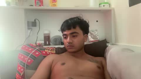 Snapshot of qosmo123 chatting on April 8, 7:52 am qosmo123 online show from April 8, 7:52 am