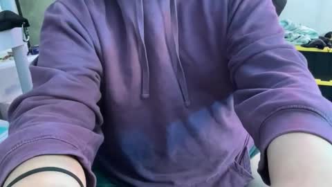 qualitative online show from January 7, 12:57 am