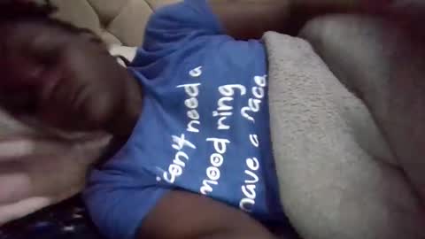 Snapshot of queen014 chatting on November 25, 4:01 am queen014 online show from November 25, 4:01 am