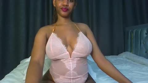 queen321850 online show from April 8, 3:23 pm