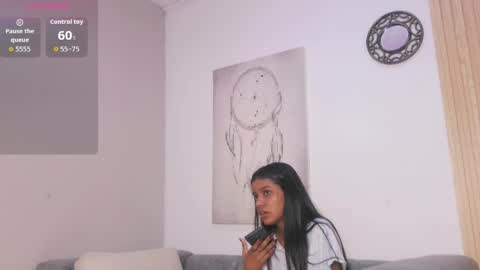Snapshot of queen_adhara chatting on April 26, 12:36 pm ANTONELLA online show from April 26, 12:36 pm