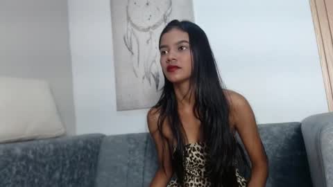Snapshot of queen_adhara chatting on May 15, 12:56 pm ANTONELLA online show from May 15, 12:56 pm