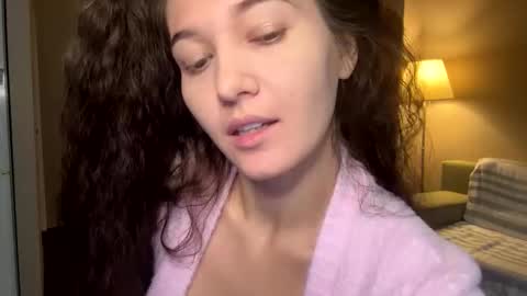 Snapshot of queen_chatur chatting on October 16, 12:17 pm Viktoria online show from October 16, 12:17 pm