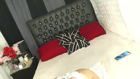 Yeng online show from January 8, 2:25 am