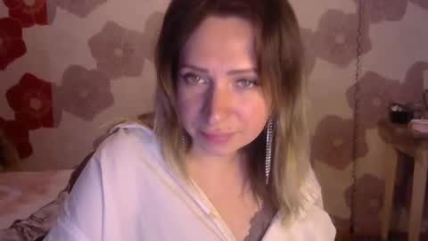 Snapshot of queen_daenerys chatting on September 27, 2:11 pm Queen Daenerys online show from September 27, 2:11 pm