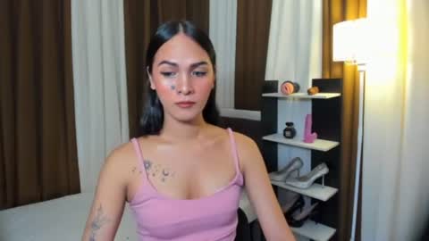 Queen Dyosa online show from November 17, 5:08 pm