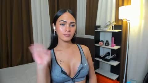 Queen Dyosa online show from December 17, 8:26 pm