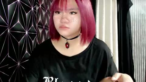 Snapshot of queen_elicktra chatting on June 6, 1:00 am JOY online show from June 6, 1:00 am