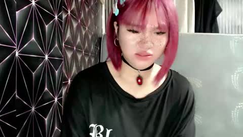 Snapshot of queen_elicktra chatting on June 7, 12:09 pm JOY online show from June 7, 12:09 pm