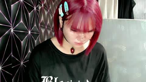 Snapshot of queen_elicktra chatting on June 11, 9:35 pm JOY online show from June 11, 9:35 pm