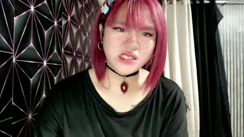 Snapshot of queen_elicktra chatting on June 22, 12:13 pm JOY online show from June 22, 12:13 pm