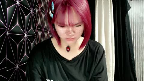 Snapshot of queen_elicktra chatting on June 23, 9:24 pm JOY online show from June 23, 9:24 pm