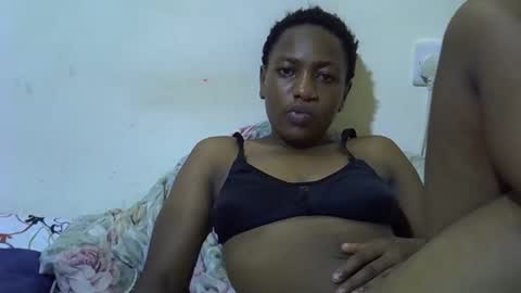 Snapshot of queen_fantacy chatting on January 16, 11:25 am queen_fantacy online show from January 16, 11:25 am