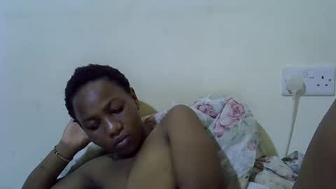 Snapshot of queen_fantacy chatting on February 15, 7:51 am queen_fantacy online show from February 15, 7:51 am