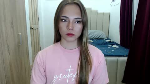 shawny online show from March 10, 1:32 am