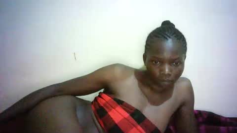 Snapshot of queen_joan chatting on February 14, 7:12 pm queen_joan online show from February 14, 7:12 pm