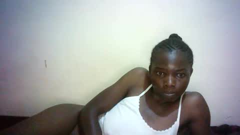 Snapshot of queen_joan chatting on February 15, 6:44 pm queen_joan online show from February 15, 6:44 pm