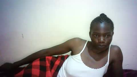 Snapshot of queen_joan chatting on February 16, 1:14 am queen_joan online show from February 16, 1:14 am
